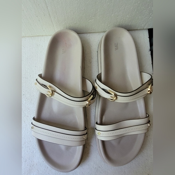 Womens ZARA Summer New Belt Buckle Round Toe Casual Flat Heels Fashion Sandals - Picture 3 of 12